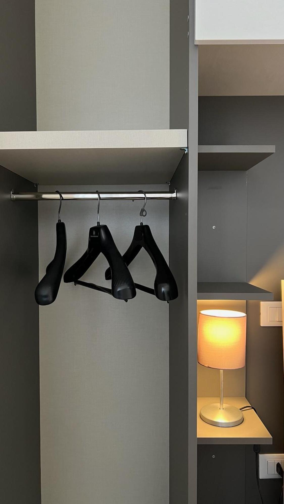 Rafael Milano - 10 Min From Linate Airport, Centrale Fs, Ospedale San Raffaele Lägenhet Exteriör bild
