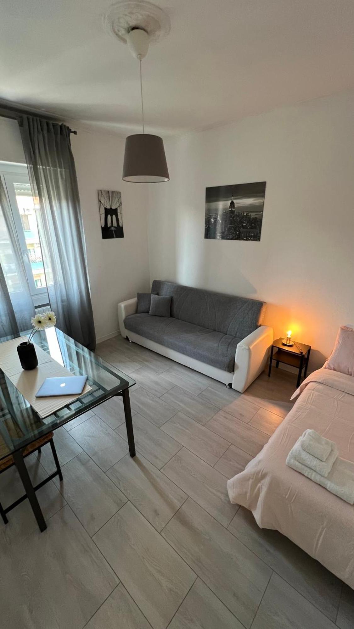 Rafael Milano - 10 Min From Linate Airport, Centrale Fs, Ospedale San Raffaele Lägenhet Exteriör bild